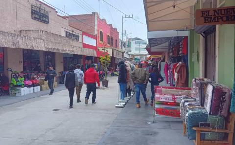 Ya no huele a drenaje la Calle Del Comercio