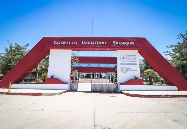 Transforma gobierno estatal parques industriales