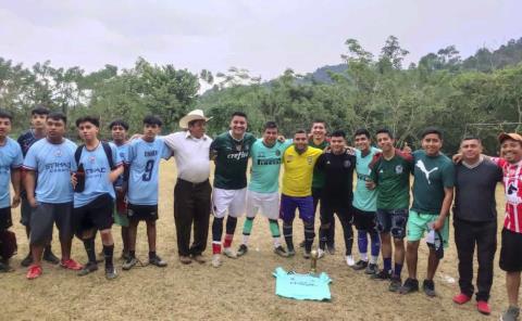 Barrio Tlaxcala campeón venció a Tezapotla 4 a 1