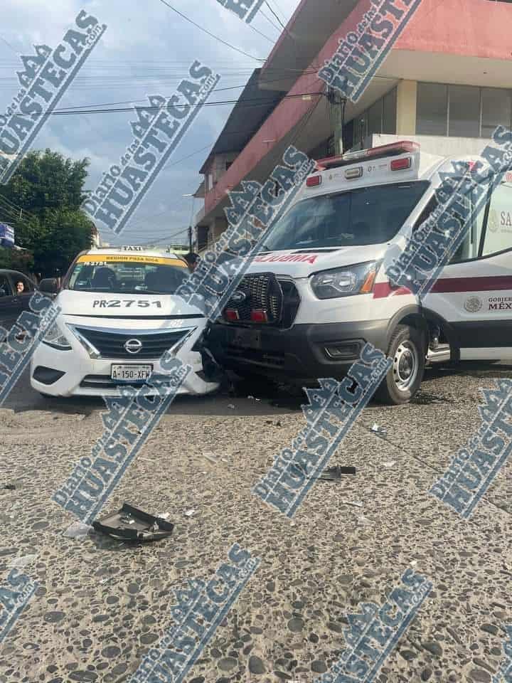 Ambulancia chocó vs Taxi