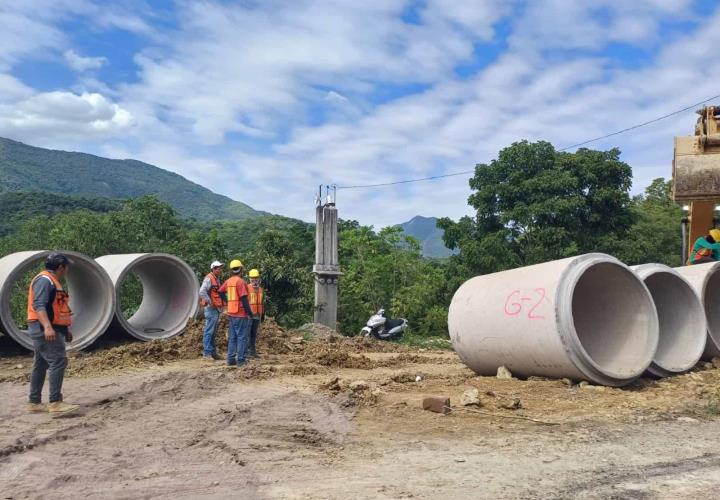 Constructora ESMA, no ha pagado; empleados podrían suspender trabajos