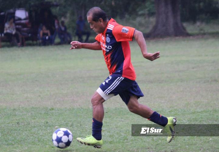 Inicia la fiesta grande de balompié Diamante