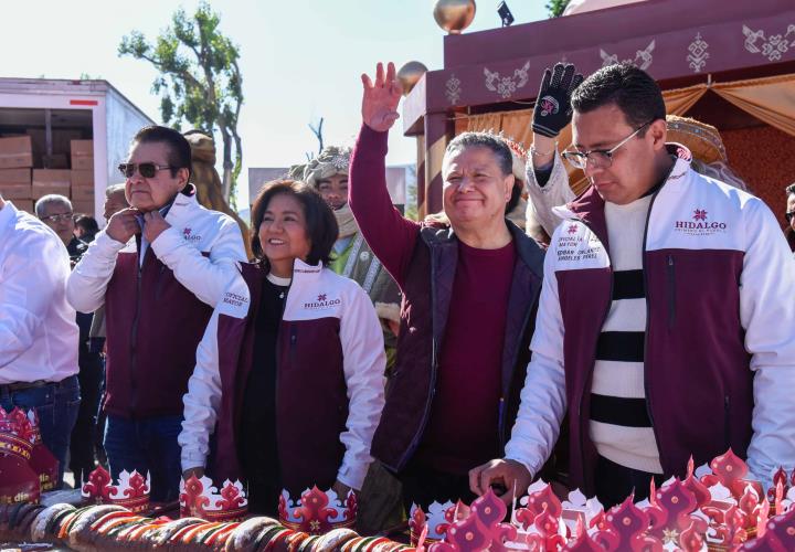 Gobierno de Hidalgo entrega mil 700 bicicletas durante Día de Reyes