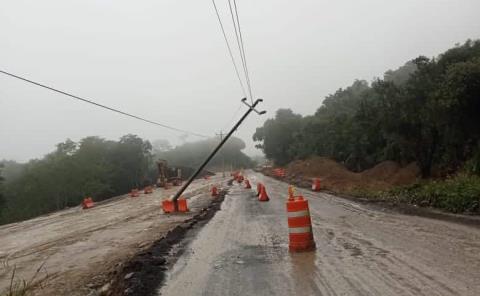 Poste bloqueó la México-Laredo
