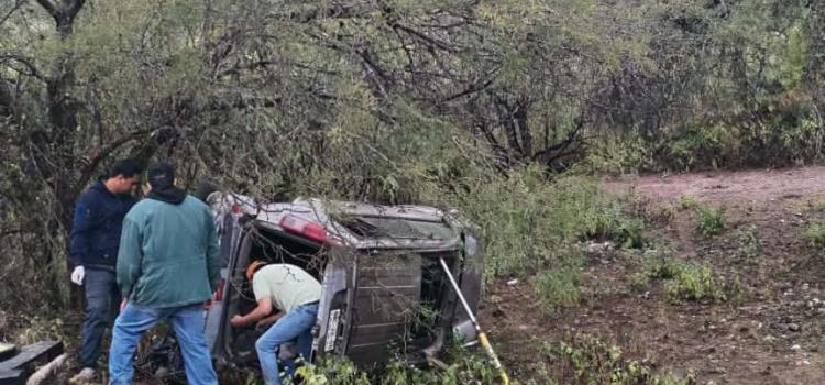 Volcó vehículo en la rúa federal 70