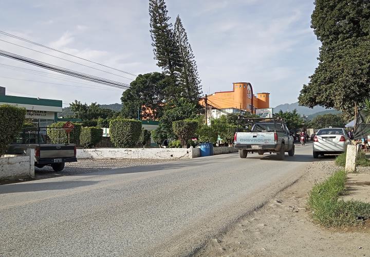 Piden usuarios topes frente al IMSS