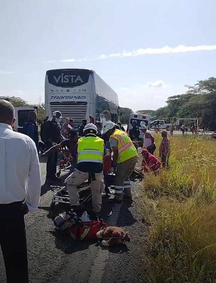 Deja choque cinco heridos; autobús venía a Tamazunchale