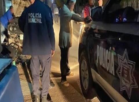 Detuvo Policía dos infractores