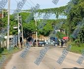 Bloquean la carretera Álamo - Tamazunchale por incumplimiento de Iván Lara 