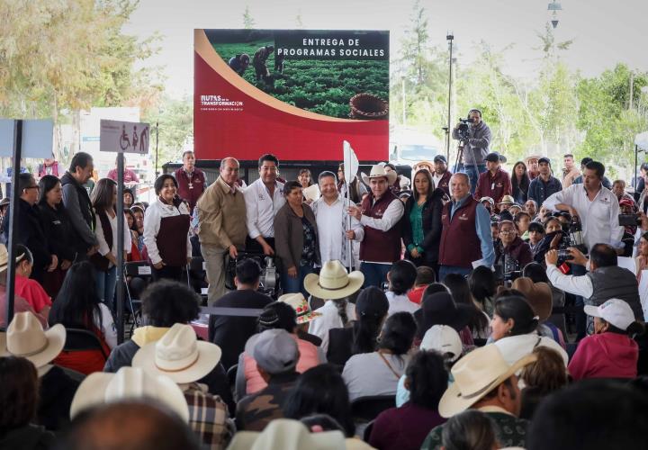 Desde Huasca, Menchaca Salazar retoma Rutas de la Transformación