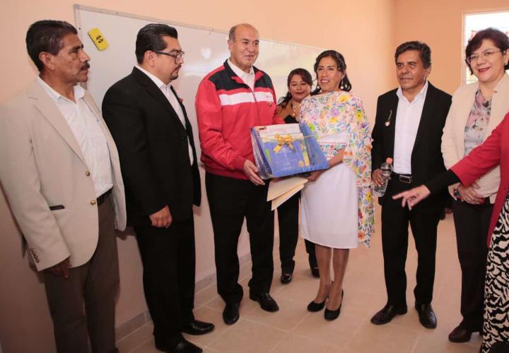 Inauguran dos nuevos espacios educativos en Escuela Primaria Siglo XXI de San Salvador