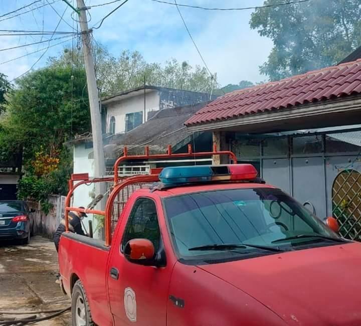 Ardió vivienda en Los Naranjos; corto circuito, la causa