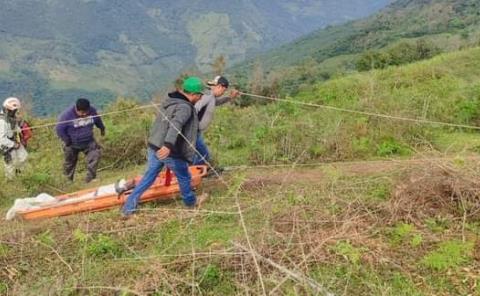 Localizan a masculino en un barranco, pero sin vida