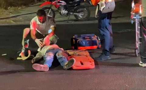 Mujer lesionada   al caer de "moto"