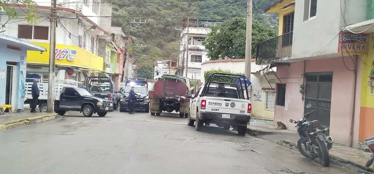 POLICÍAS RETENIDOS