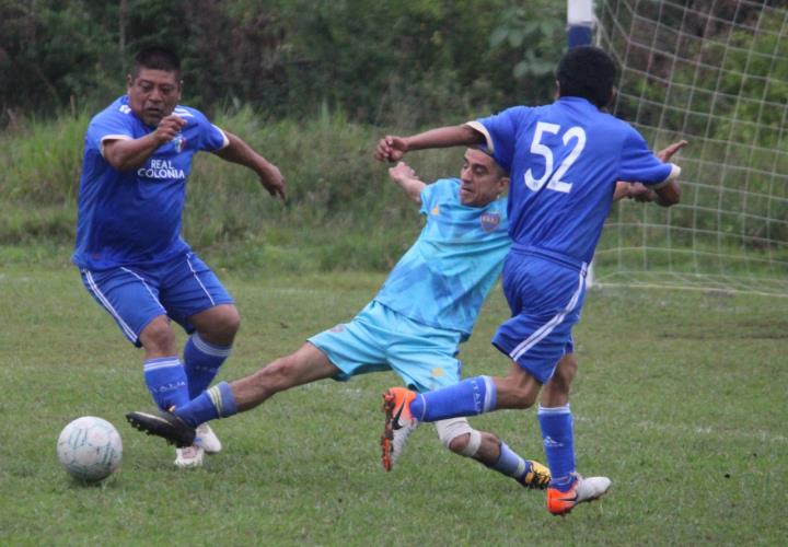 Real Colonia sacó agónico empate a Garzas Blancas