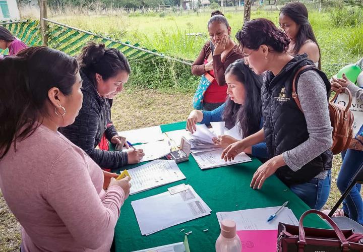 Apoyos a mujeres se otorgan sin intermediarios