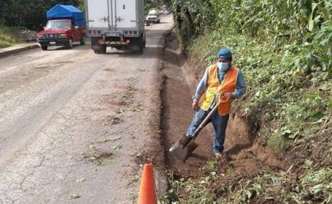 
SCT limpió vía federal en la Tlanchinol- Quetzaltzongo
