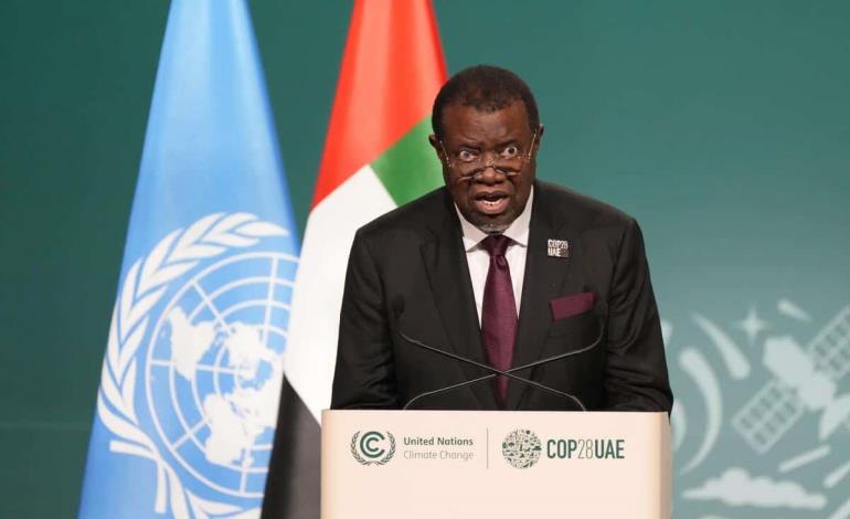 Mu3r3 el presidente de Namibia, HageGeingob