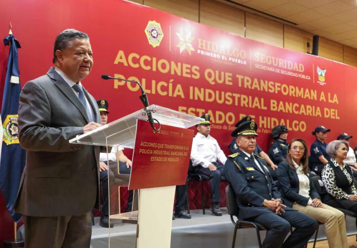 Julio Menchaca destaca honor, compromiso y responsabilidad de elementos de la PIBEH