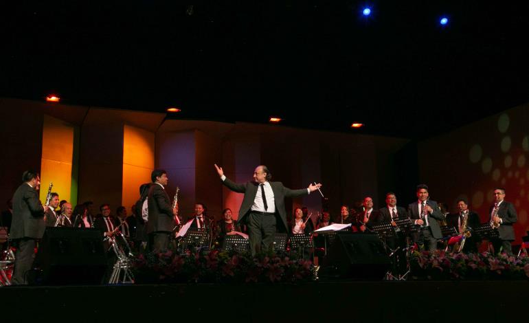 Regalará tenor Julio Trejo serenata en concierto"Sinfonía del Corazón"