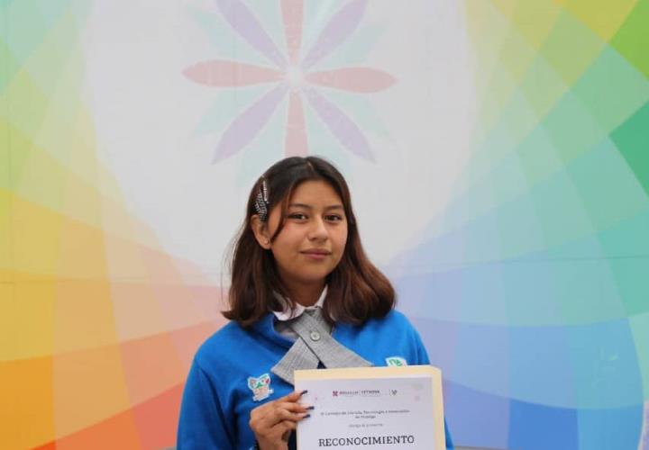 Alumna del CECyTEH ganó tercer lugar en concurso de ensayo