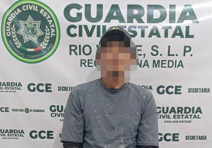 DETENIDO CON DOS DOSIS DE "CRISTAL"