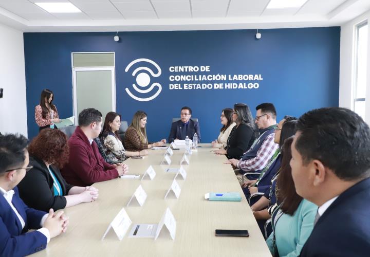 Conciliadores reciben certificado para la solución de conflictos laborales