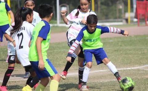 Twins FC vs. Temamatla choque estelar infantil B
