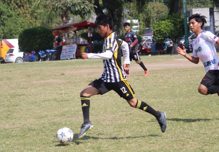 Intensidad y verticalidad en futbol juvenil especial  