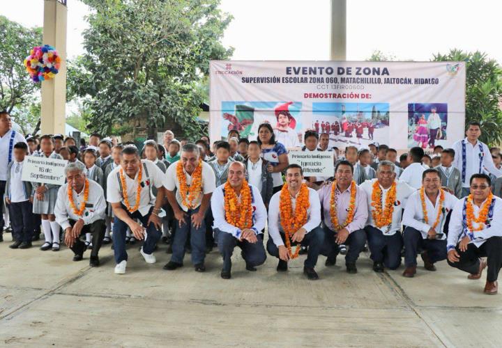 Resalta SEPH preservación de lenguas maternas en las aulas