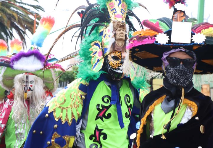 Lluvia de alegría en el Carnaval de Carnavales 2024