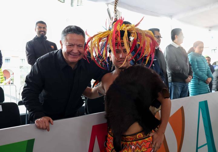 Presente la magia de los carnavales  en Plaza Juárez