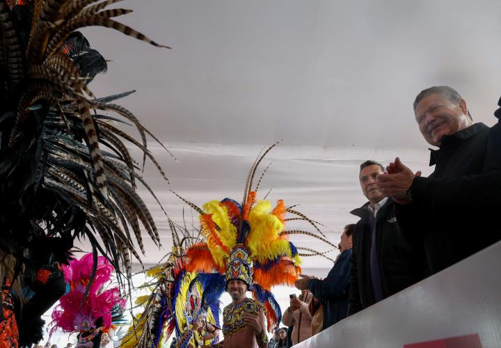 Presente la magia de los carnavales  en Plaza Juárez