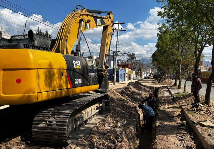 Renueva Caasim infraestructura hídrica obsoleta en colonias de Pachuca