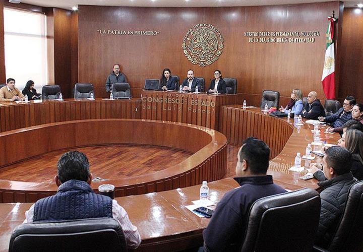 Capacitan en Congreso sobre proceso electoral