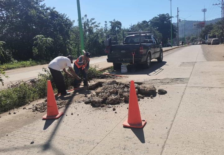 OP bacheó bulevar al ISSSTE