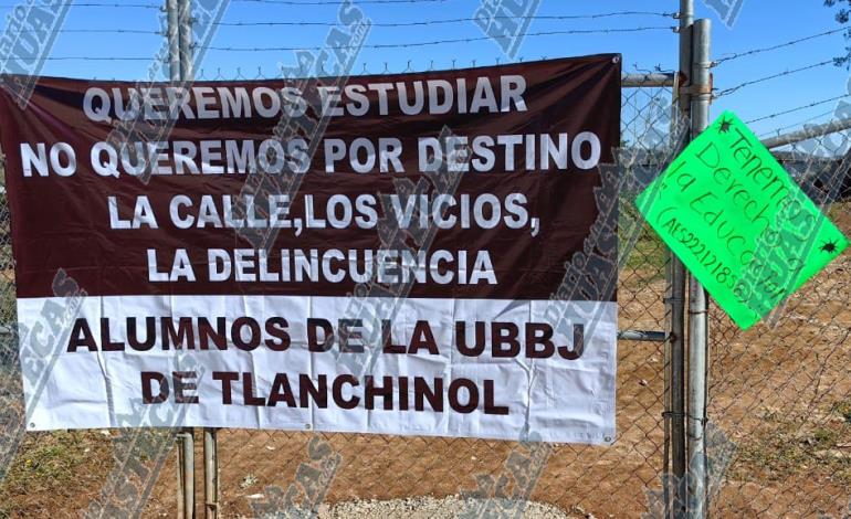 Coartan derecho a la educación en la UBBJ de Tlanchinol