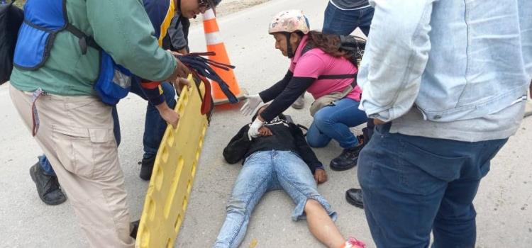 Mujer atropellada por un motociclista