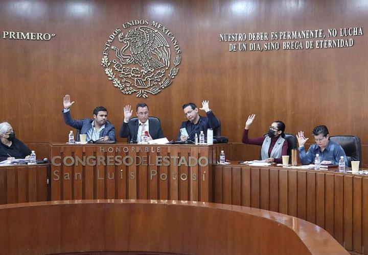 Reconocerán en Congreso a coauxiliares 