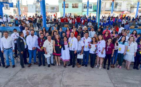 Con poesía, cantos y experiencias, se conmemoró Día Internacional de la Lengua Materna en Hidalgo