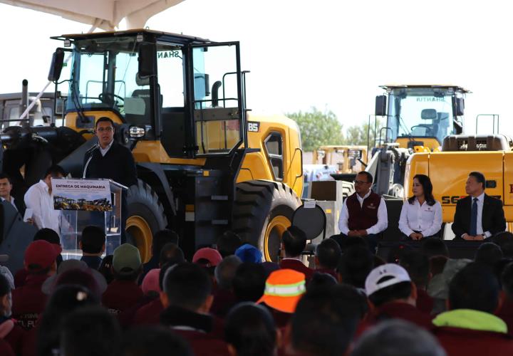 Invierte gobierno de Hidalgo más de 200 mdp en maquinaria