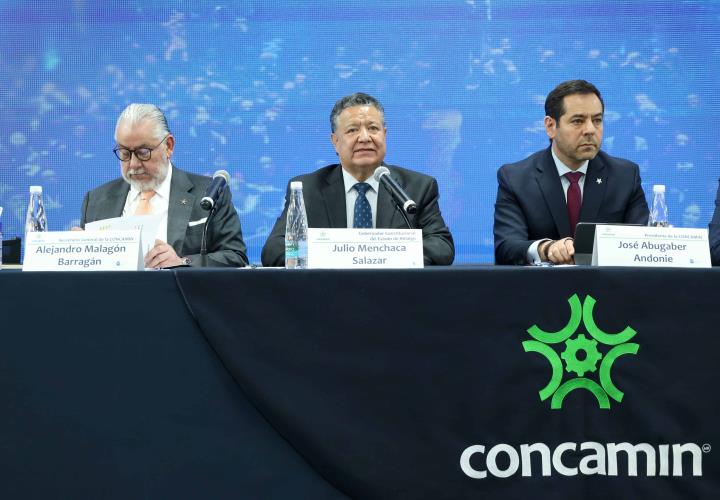 Sostiene Julio Menchaca reunión con integrantes de Concamin