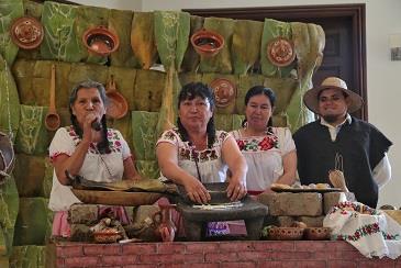 Presentan en Los Pinos 43 Muestra Gastronómica de Santiago de Anaya