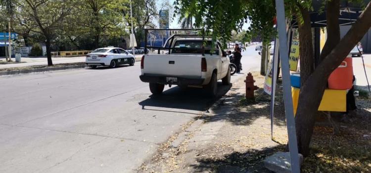 Aplican multas por obstruir hidrantes