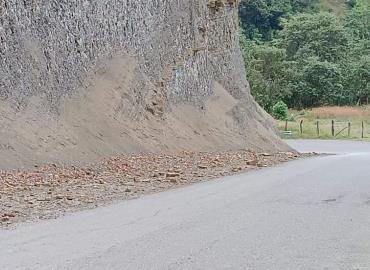 Piden tener cuidado en tramo carretero  Jaltocán-Coacuilco