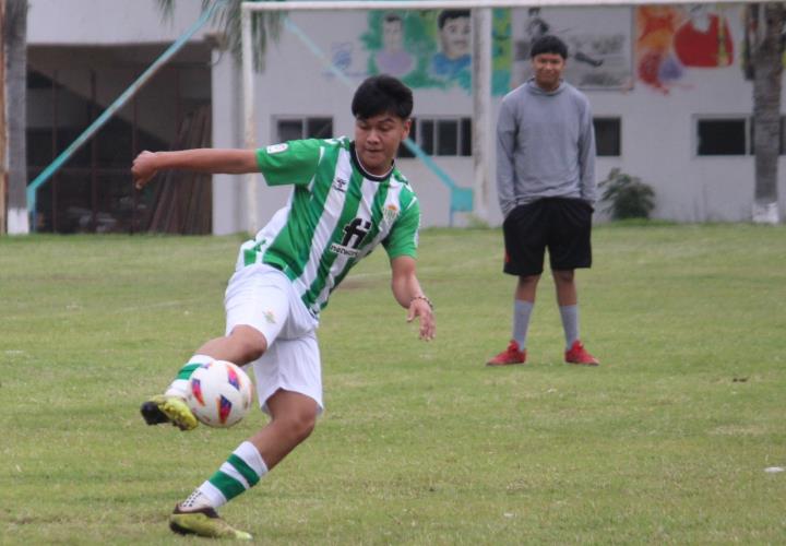 Reyes FC mantiene el liderato juvenil especial