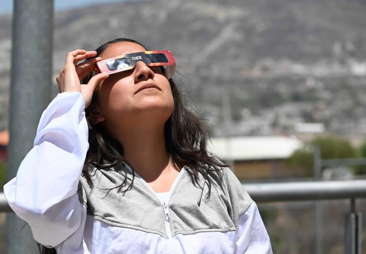 "Tonatiuh Qualo", actividad gratuita para observar de manera segura el eclipse solar