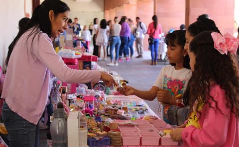 Éxito en el "Mercado de Mujeres Emprendedoras"
