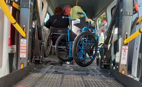 Mantienen transporte para discapacitados

